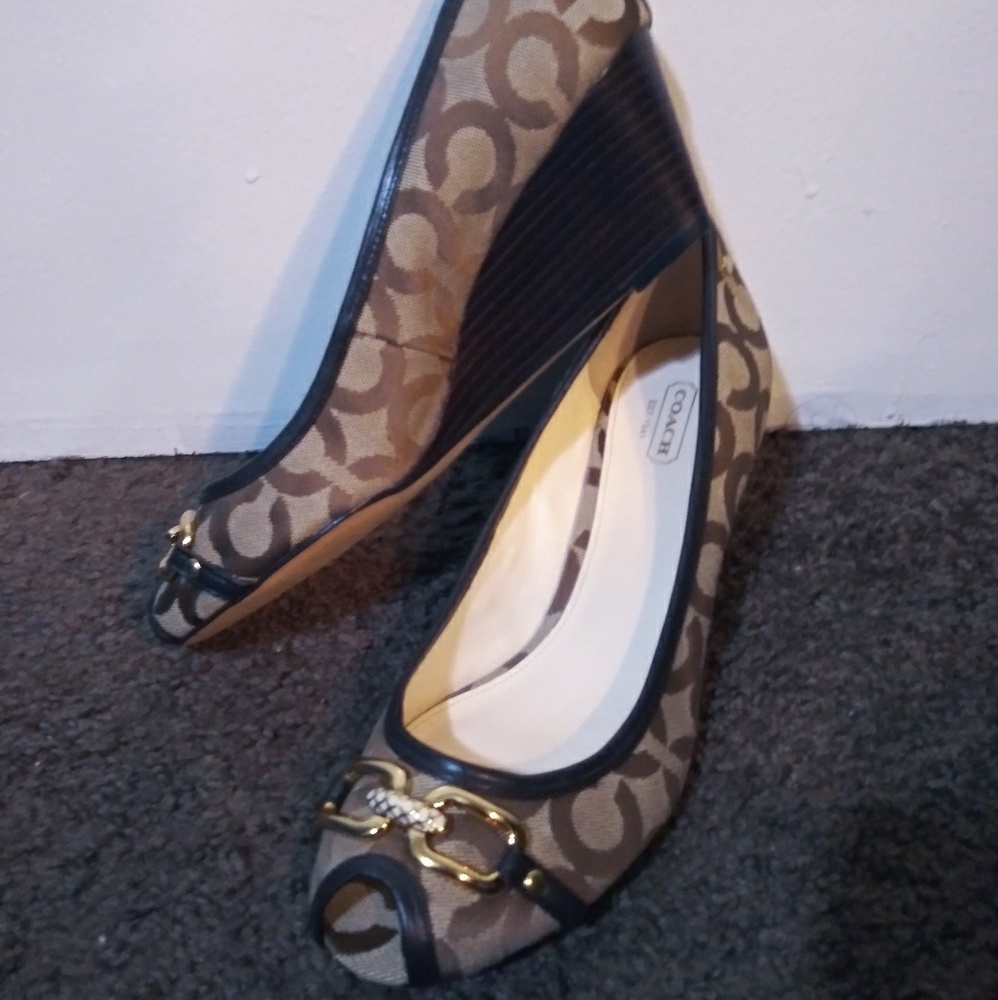 Shoes - Picture 2 of 2